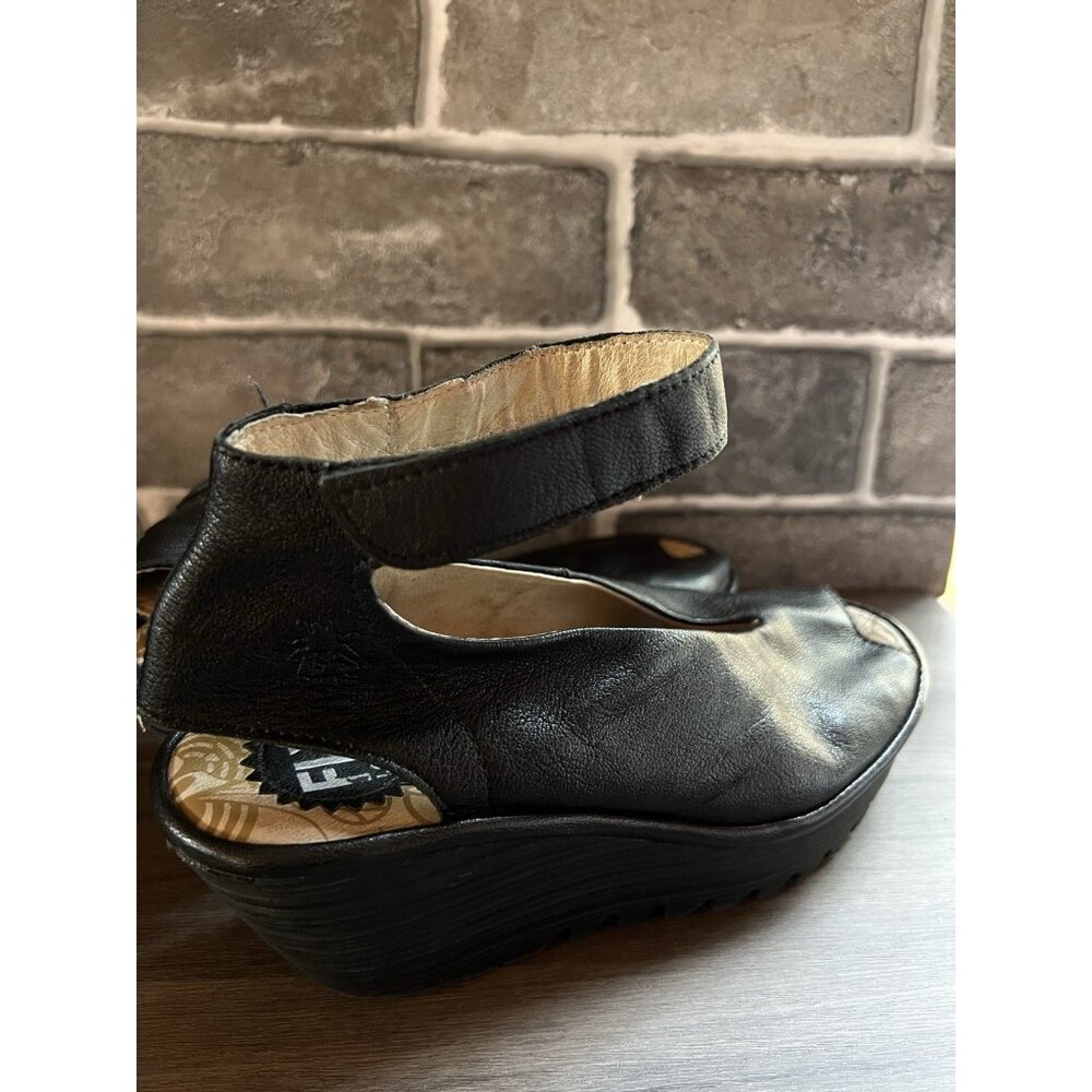 Fly London Yala Sandals Womens 6.5 37 Black Leather Wedge Heel Open Toe - Picture 5 of 8